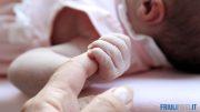 bambina neonata